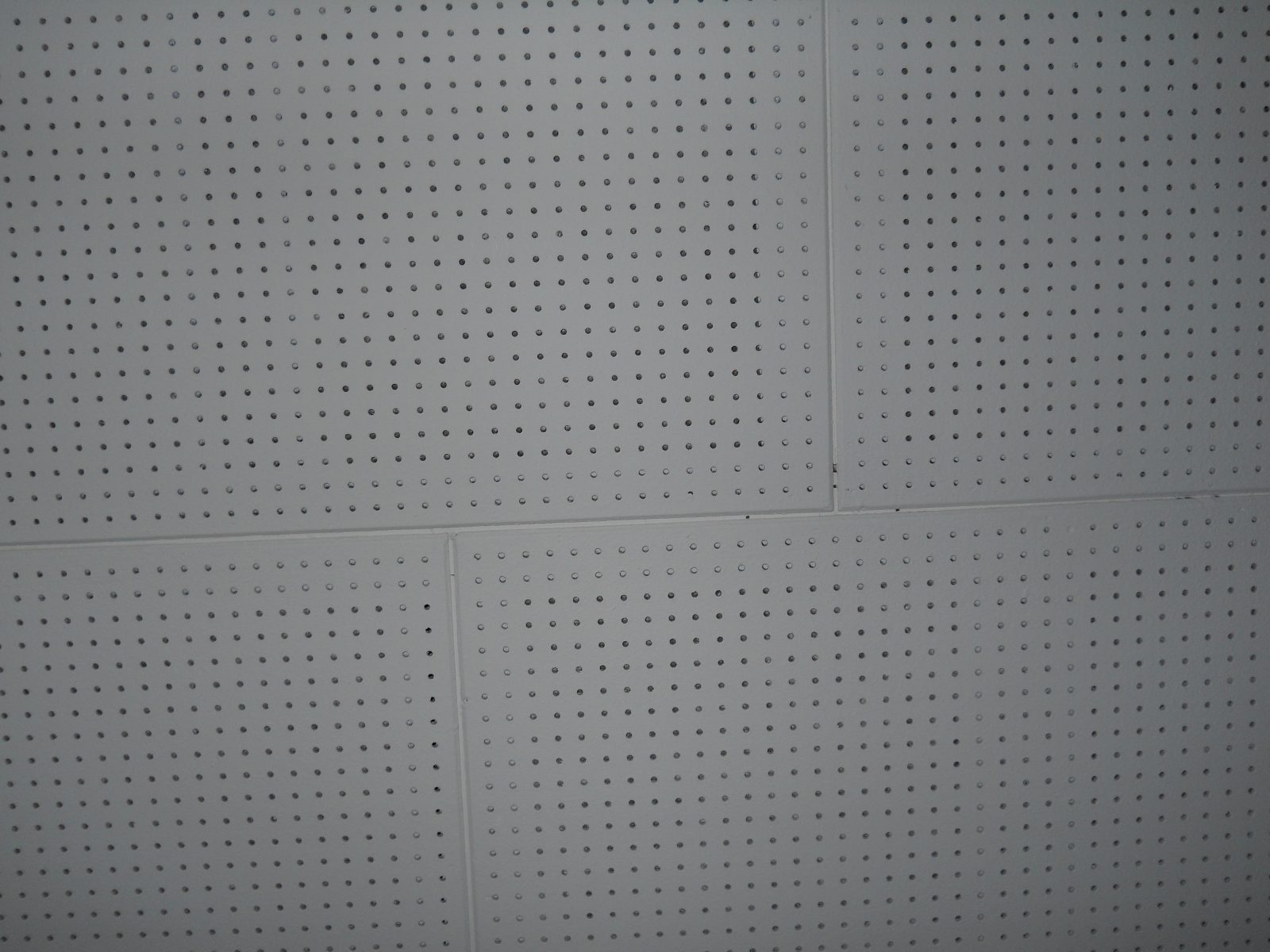 Acoustic Ceiling Systems: Improving Sound Quality in Workspaces